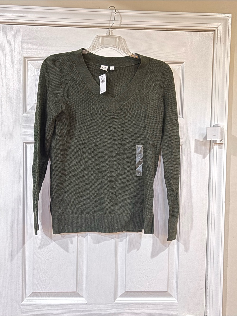 NWT- Gap Women’s V-Neck Olive Green Sweater